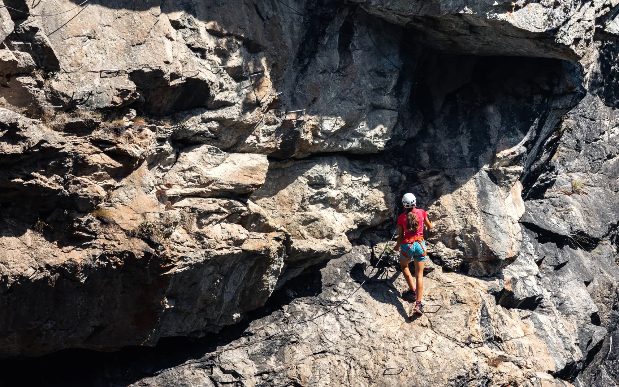 Via Ferrata u Crnoj Gori – vertikalni izazov, adrenalin i pogled sa visine