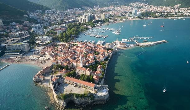 Jubilarni 40. festival „Grad teatar“ Budva
