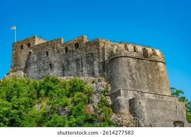 Silent group concert at Forte Mare fortress