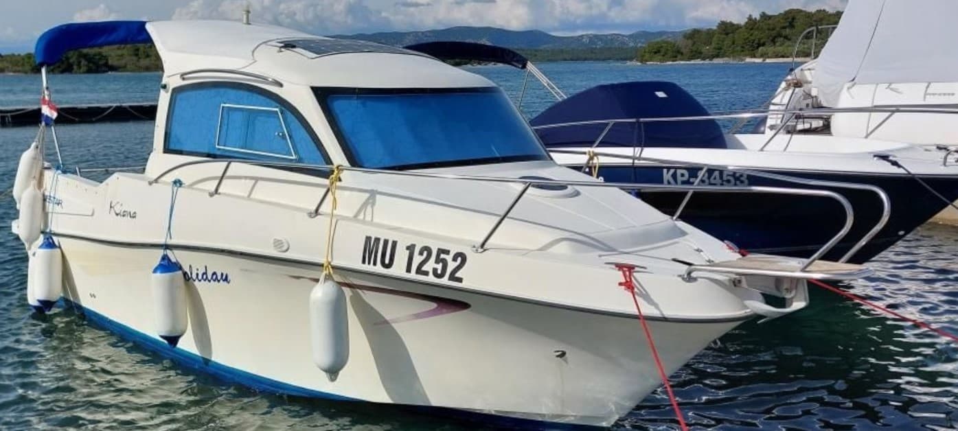 Kiara boat